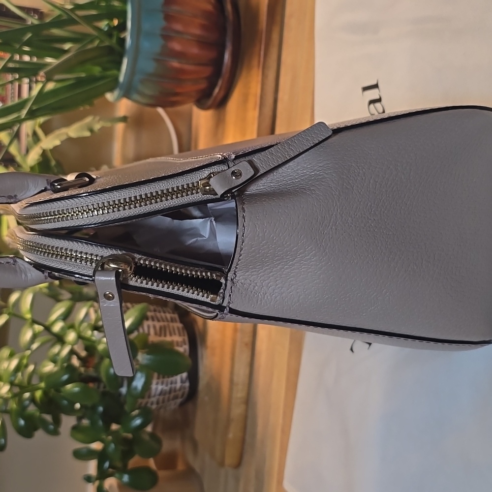 Kate Spade Terri Grove Taupe Shoulder Bag W/ Real Real Dust Bag - Picture 4 of 11